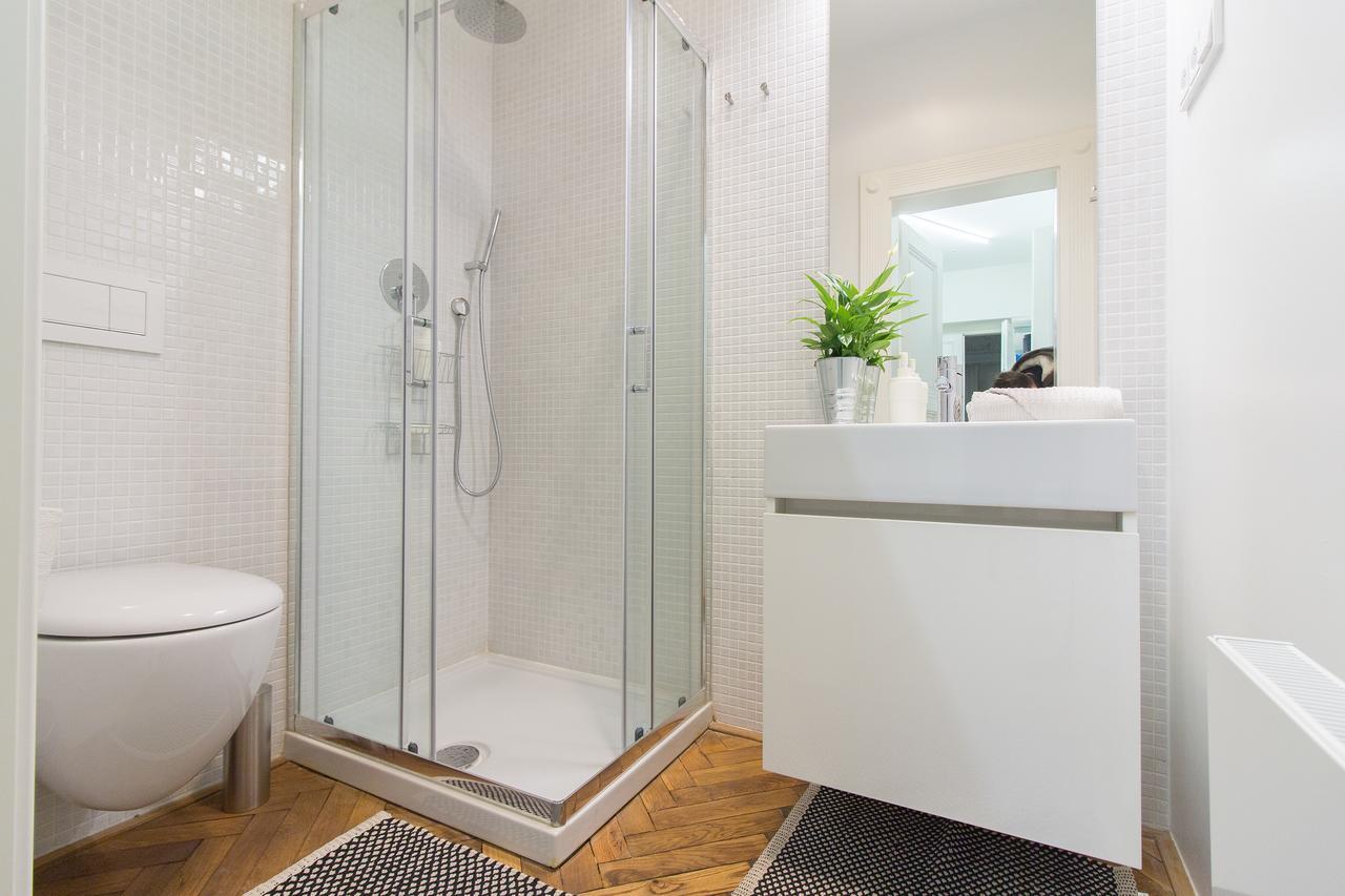 Stylish Modern For 5 People By Easybnb Apartment Prag